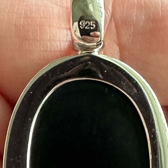 Onyx and silver pendant - Picture 8 of 8